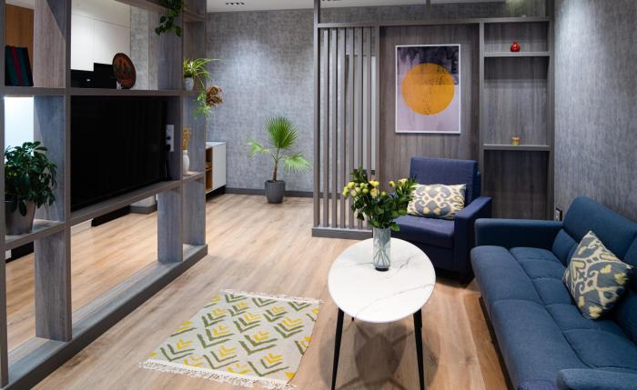 city deluxe apartments