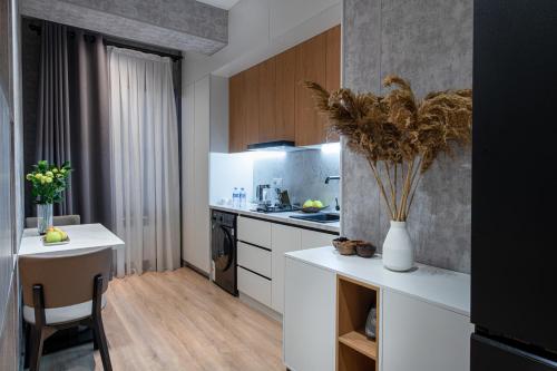 city deluxe apartments
