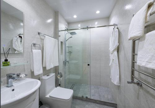 city deluxe apartments