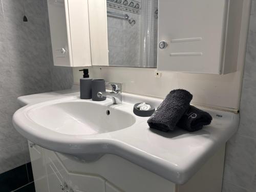Airport Suites Michelle,,3 star