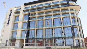 masdar oasis 2 design apartments by rhh