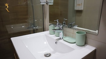 masdar oasis 2 design apartments by rhh