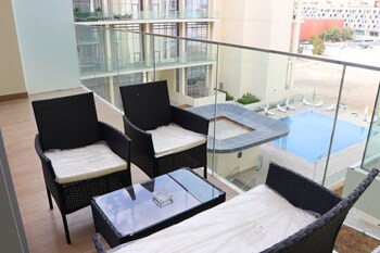 masdar oasis 2 design apartments by rhh