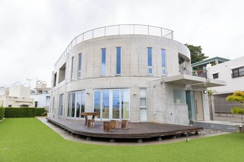 urban view villa