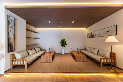 shiershan yuntang hotel