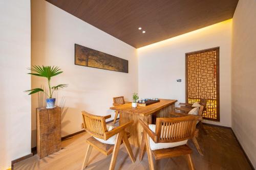 shiershan yuntang hotel