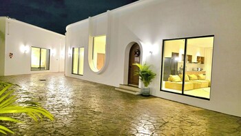 quint pool villas