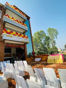 hotel shree park ayodhya