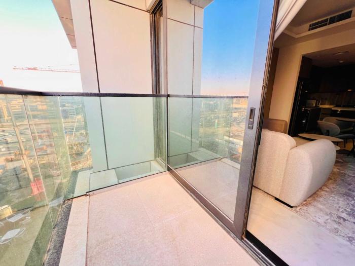 luxury living at cloud tower jvt with
