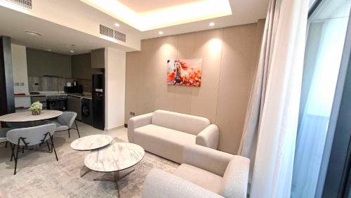 luxury living at cloud tower jvt with