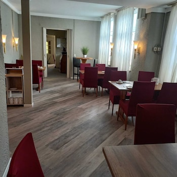 Hotel Stuckers,,0 star