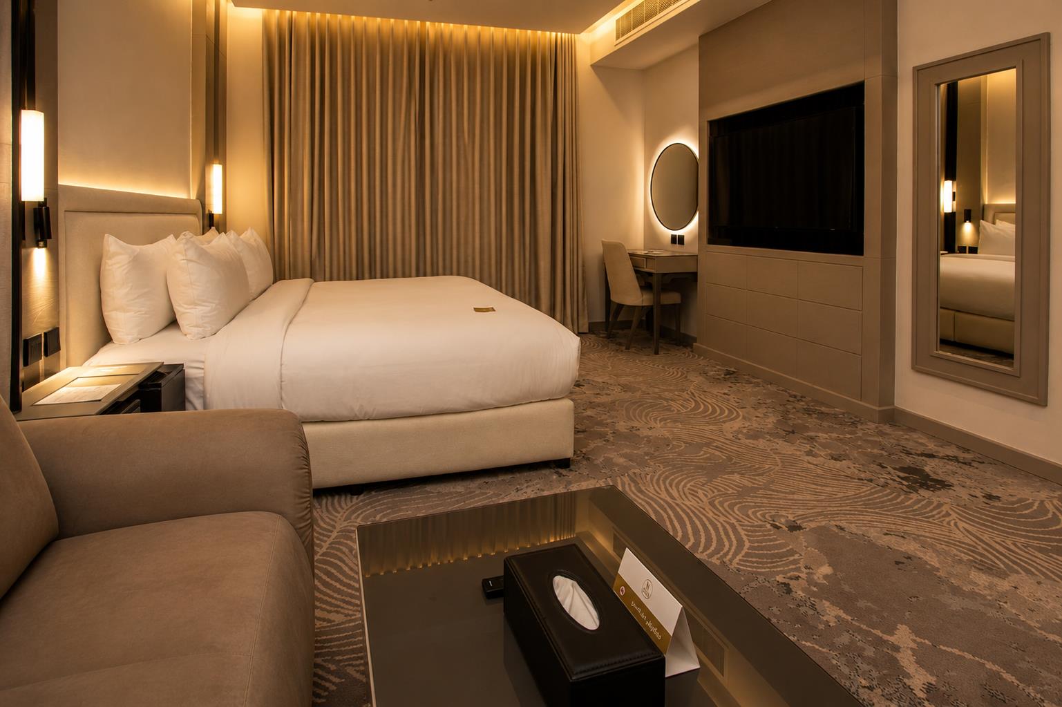 luxury night hotel al yasmin