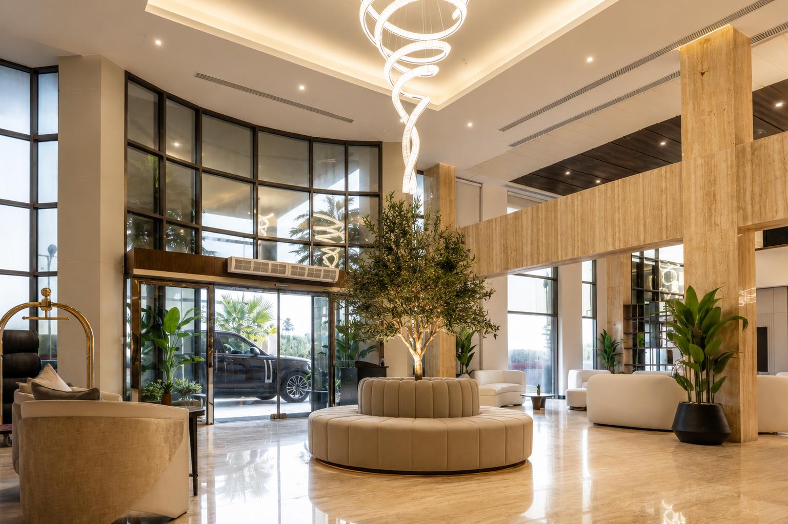 luxury night hotel al yasmin