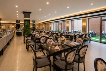 Luxury Night Hotel Al Yasmin,,4 star