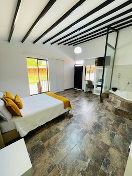 Hotel Cafelia Boutique,,3 star