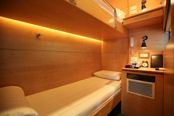 vatc sleeppod terminal 2