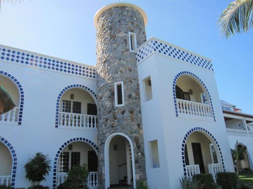 squares cafe and apartments