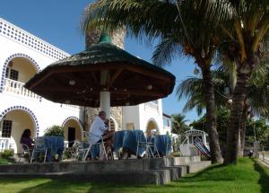 squares cafe and apartments