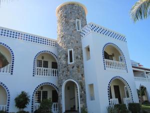 squares cafe and apartments