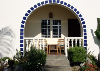 squares cafe and apartments