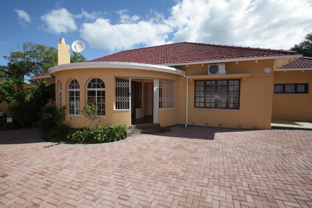 Rose Petals Guest House,Buffalo City>>Beacon Bay,4 star