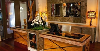 Fox Lakeview Lodge,,5 star
