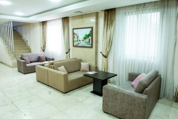 atropat palace hotel