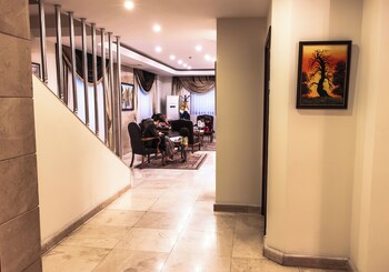 atropat palace hotel