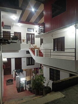 Hotel Geeta Palace,,2 star