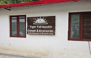 aquatic resort
