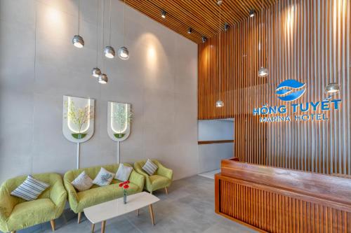 hong tuyet marina hotel