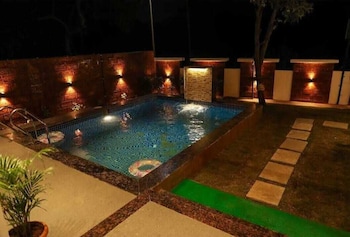glitz by revansh rooms alibaug sea