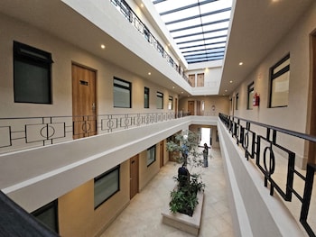 Hotel Unico La Villa,,2 star