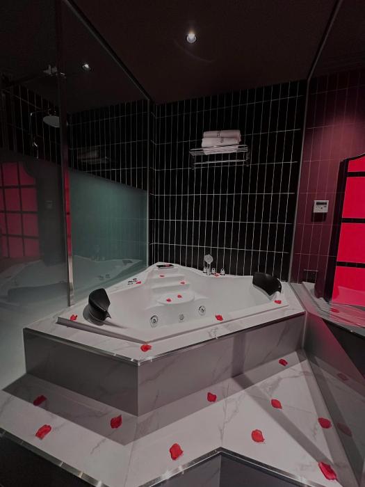 6 senses hotel