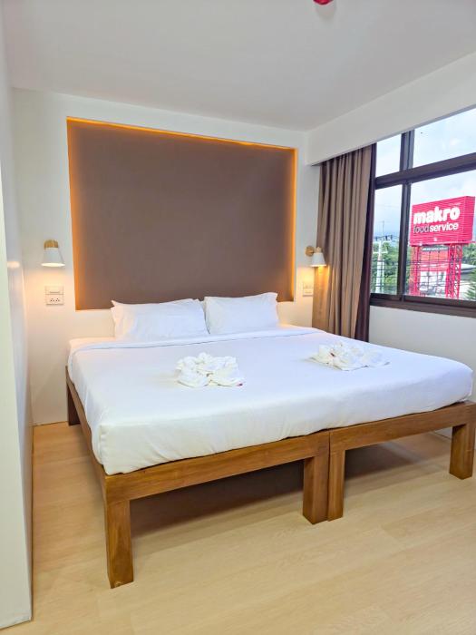 sandb hotel