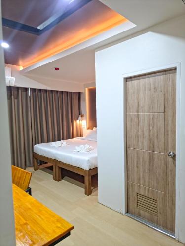 sandb hotel