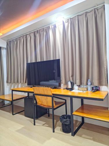 sandb hotel