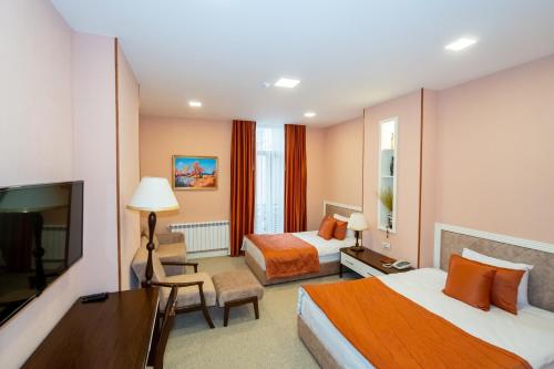 ilk inn hotel