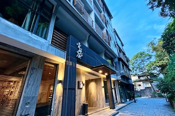 tea house inn west street yangshuo