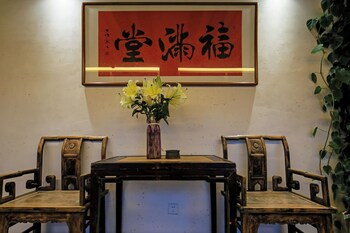 tea house inn west street yangshuo