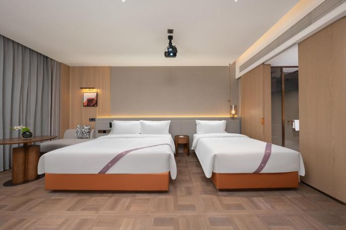 elong hotel qingdao golden beach