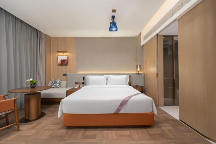 elong hotel qingdao golden beach