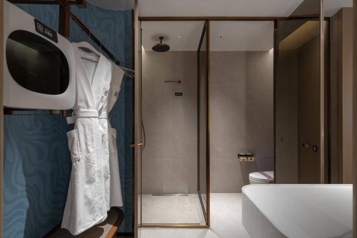 elong hotel qingdao golden beach
