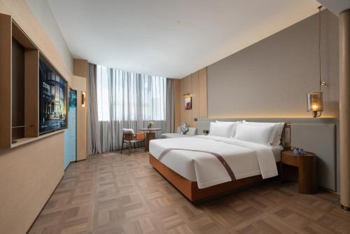 elong hotel qingdao golden beach