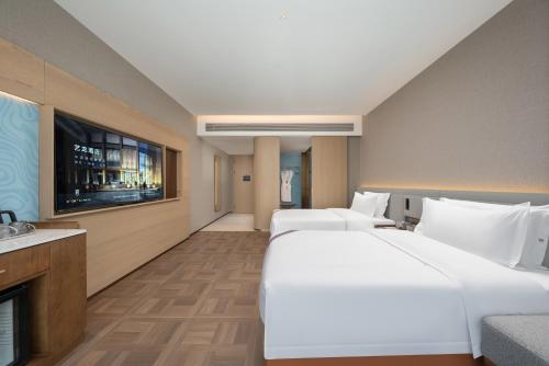 elong hotel qingdao golden beach