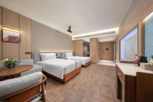 elong hotel qingdao golden beach