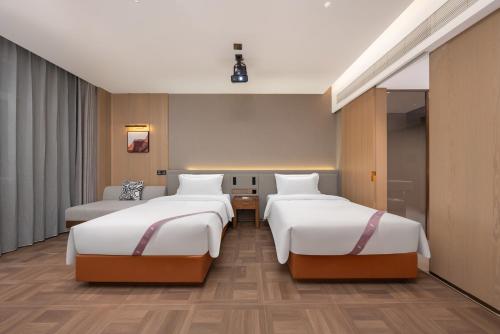 elong hotel qingdao golden beach