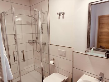 hotel gaststatte weinbrucke