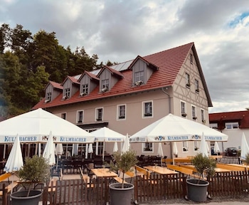 hotel gaststatte weinbrucke