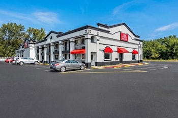 Red Carpet Inn And Suites,,2 star